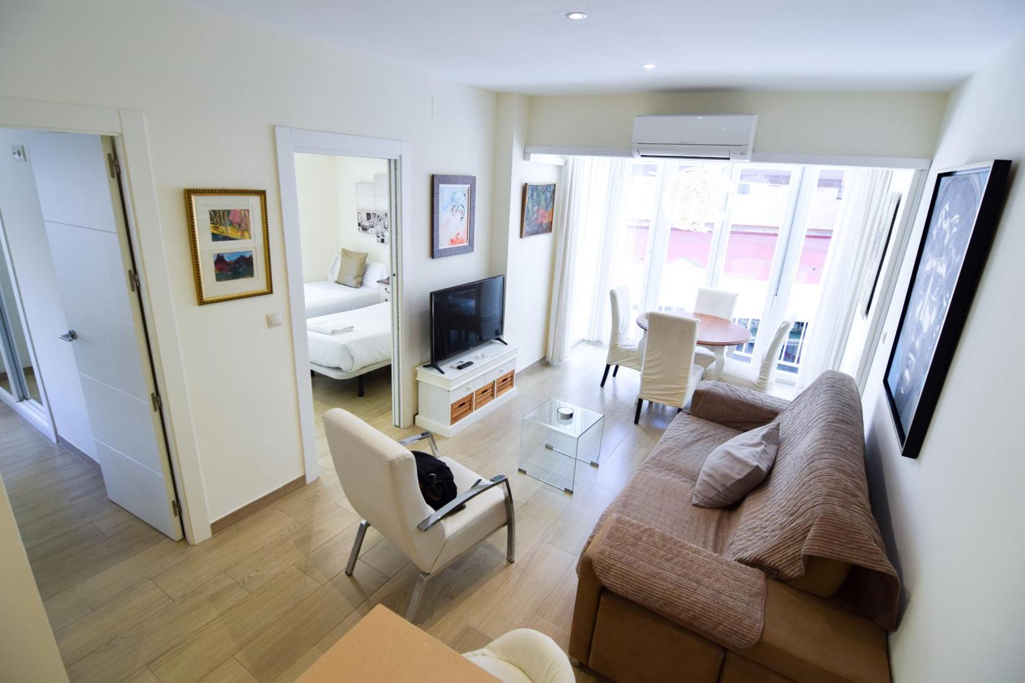 Malagueta Beachside Charm Apartment Malaga Ngoại thất bức ảnh