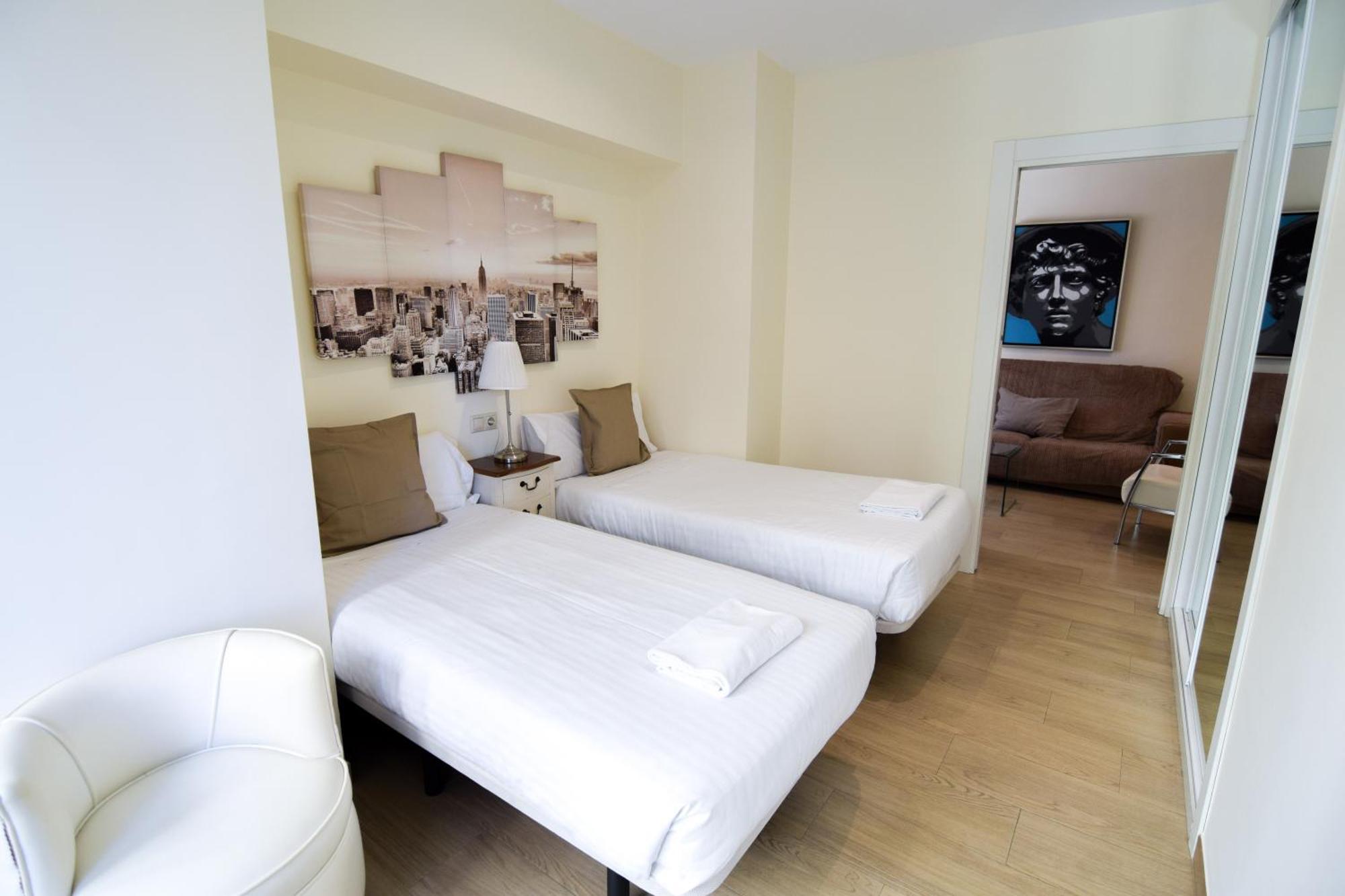 Malagueta Beachside Charm Apartment Malaga Ngoại thất bức ảnh