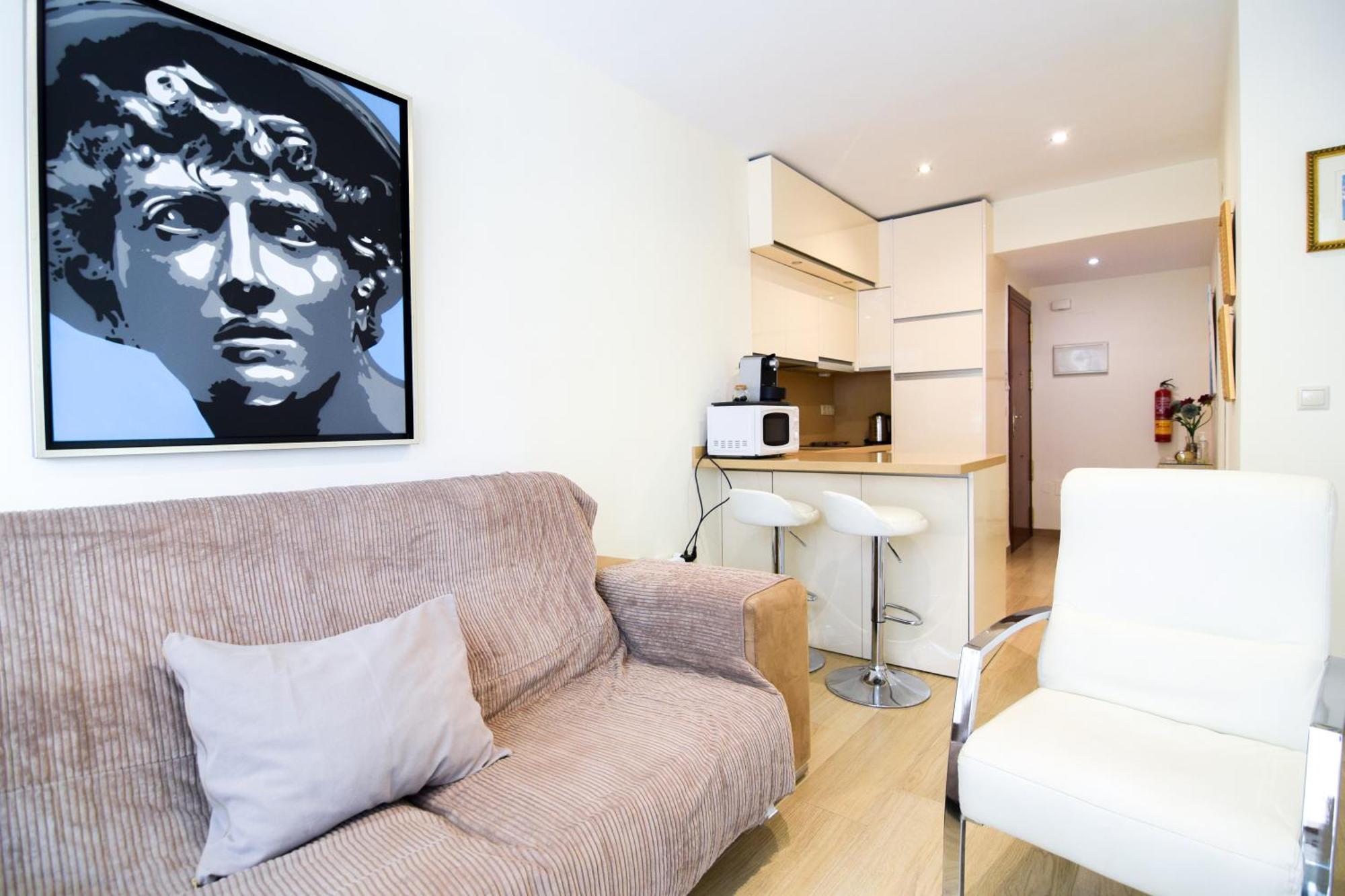 Malagueta Beachside Charm Apartment Malaga Ngoại thất bức ảnh